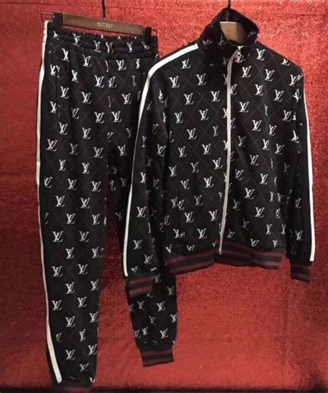 lv tracksuit replica